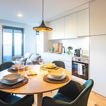 Stylish Studio W/ Ac & Balcony By Lovelystay OOporto Exterior foto