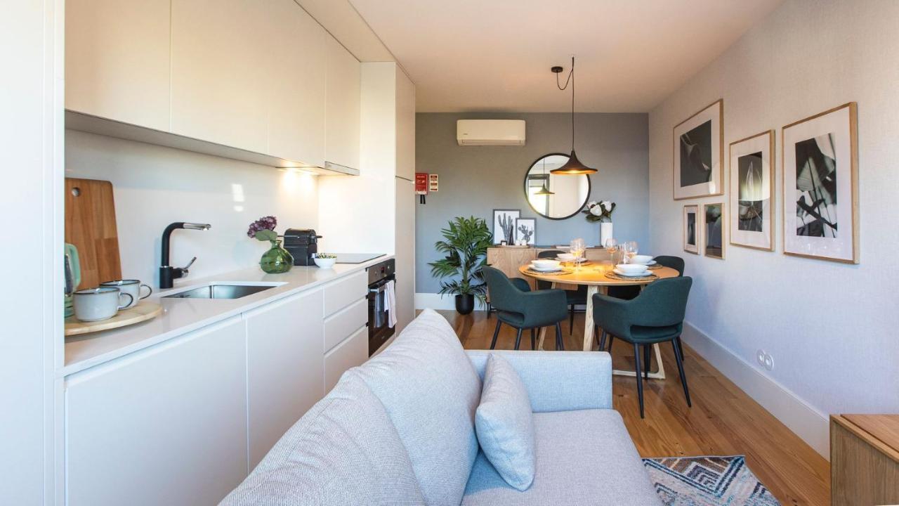 Stylish Studio W/ Ac & Balcony By Lovelystay OOporto Exterior foto