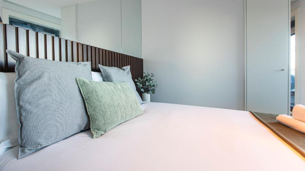 Stylish Studio W/ Ac & Balcony By Lovelystay OOporto Exterior foto