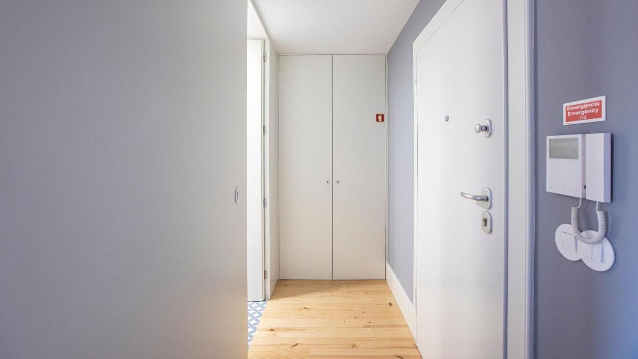 Stylish Studio W/ Ac & Balcony By Lovelystay OOporto Exterior foto